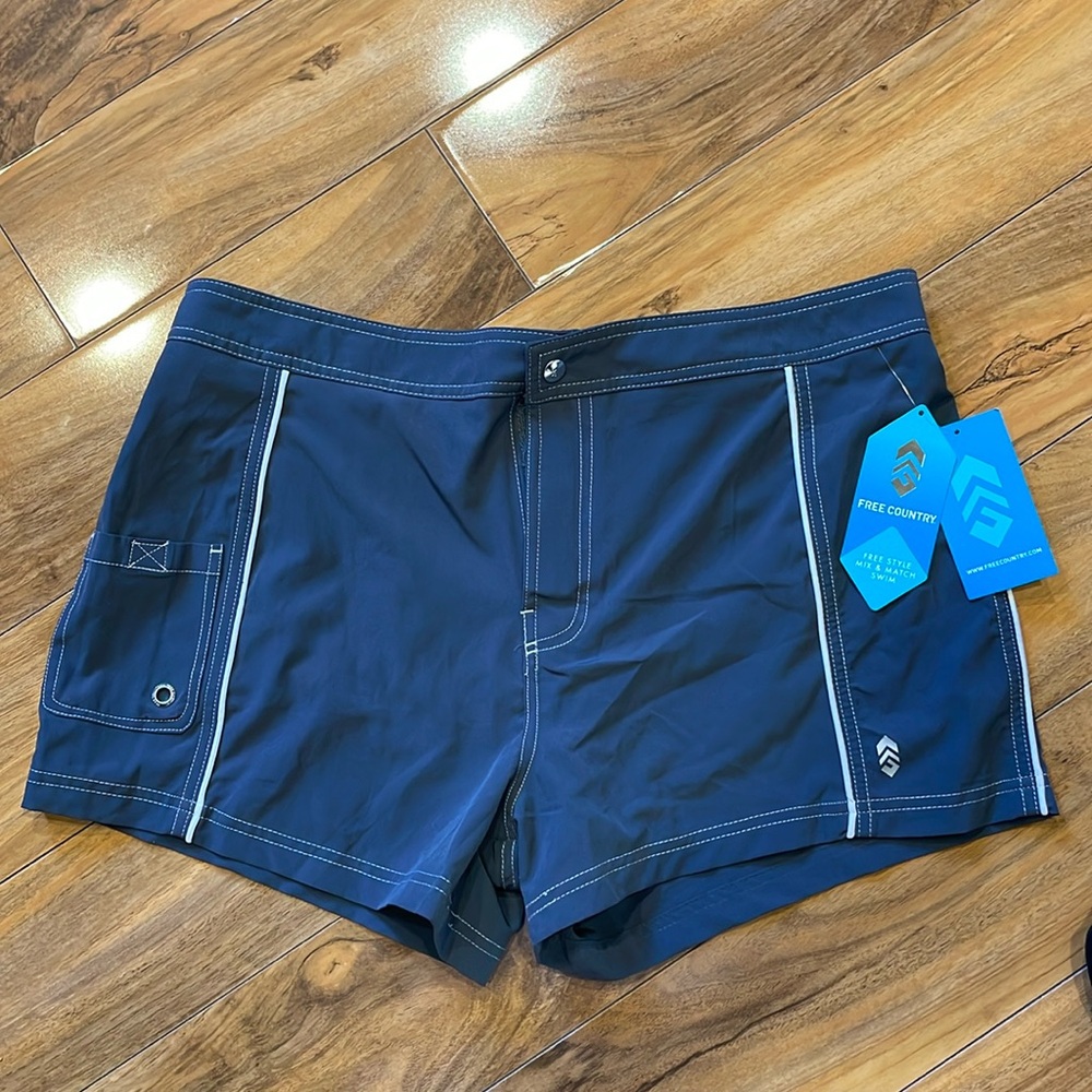 NWT free country swim shorts cloud, gray/ white